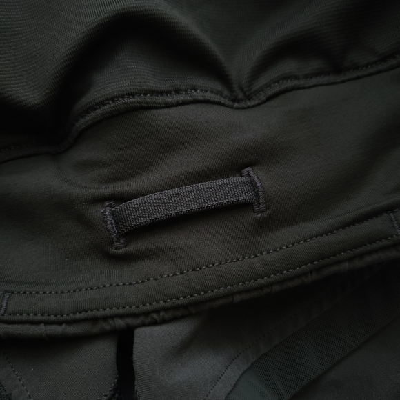 🍋Like New Lululemon Miles Ahead Short (2.5") - Picture 11 of 12